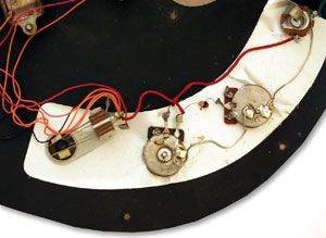 Gibson G3 bass potentiometers, input jack and three-way switch