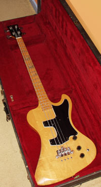 1978 RD Standard bass in its original hard case