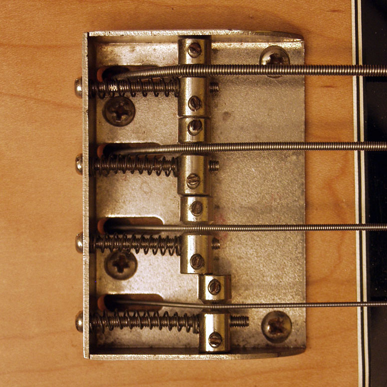 Gibson Grabber bridge - mounted on a Gibson G3 bass