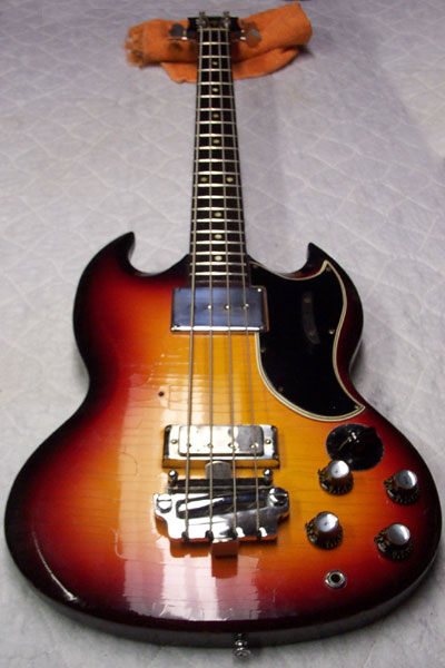 1965 Gibson EB bass Body detail