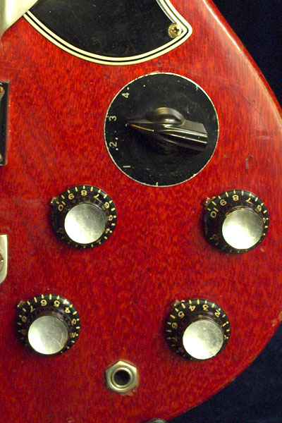 1961 Gibson EB-3 volume, tone and varitone knob, output jack
