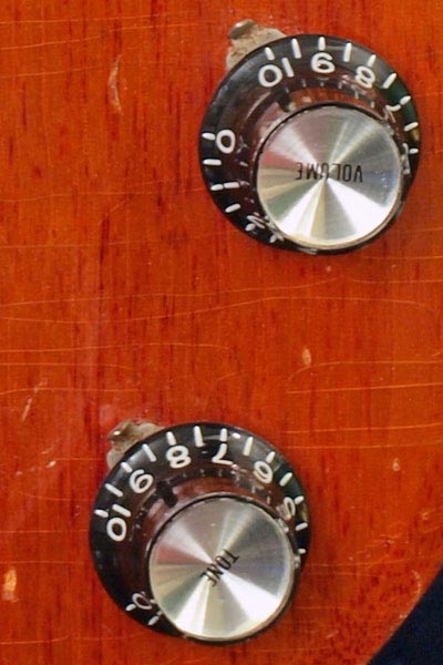1964 Gibson EB0 control knobs