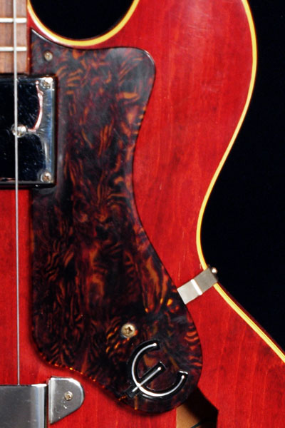 1967 Epiphone Rivoli pickguard detail