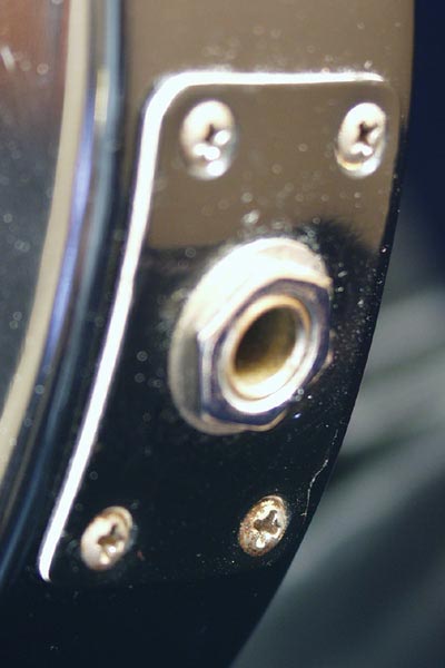 1971 Gibson EB3L. Side mounted input jack, on 3-ply mounting plate