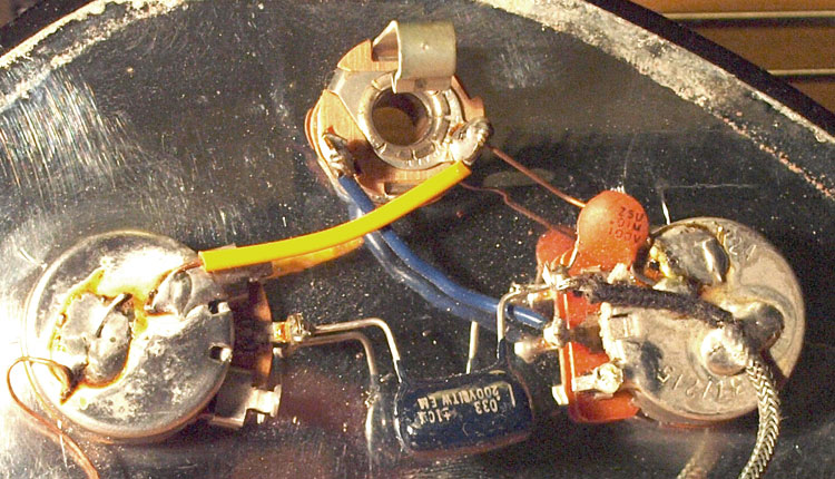 1972 Gibson EB-0 wiring loom, close up
