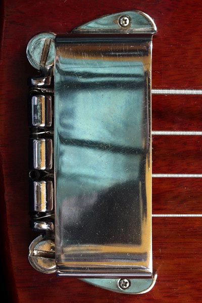 1973 Gibson EB4L. Body detail - bridge cover