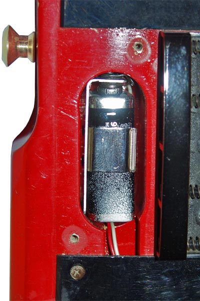 1987 Gibson 20/20 bass battery compartment