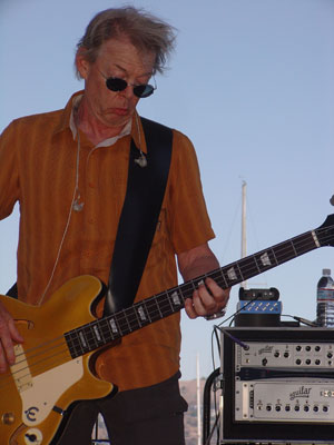 Jack Casady with his all-tube Aguilar amplifier, and Epiphone Jack Casady signature bass