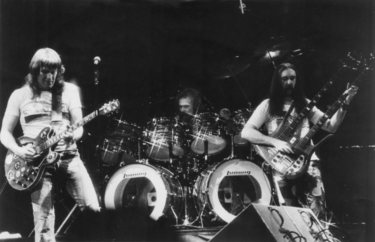 Ten Years Later on stage, from left to right: Alvin Lee, Tom Compton, Mick Hawksworth