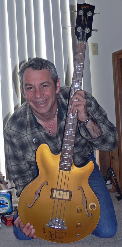 Mike Watt with his 1973 Gibson Les Paul Signature Bass
