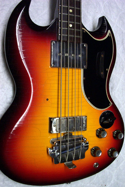 1962/3 Gibson EB3 - sunburst finish